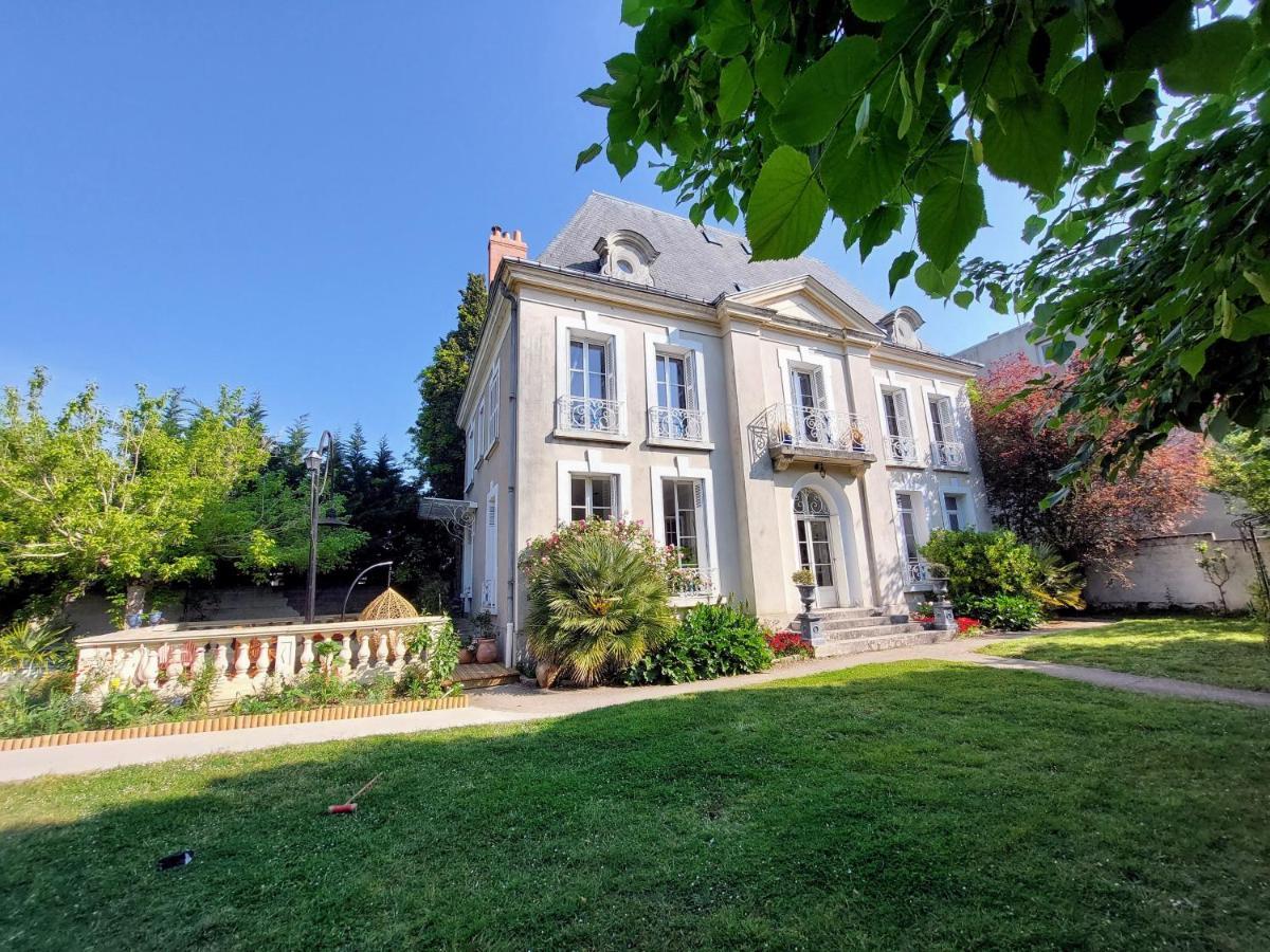 La Maucanniere Joué-lès-Tours Exterior foto
